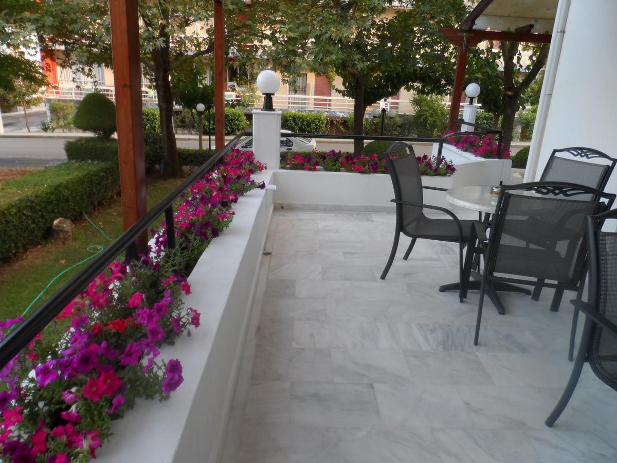 Hotel Esperia Loutra Ipatis Exterior foto